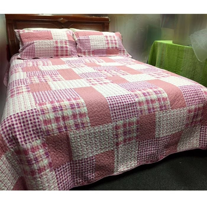 Bloomington 50% Cotton 50% Polyester Coverlet Set Sylvia King