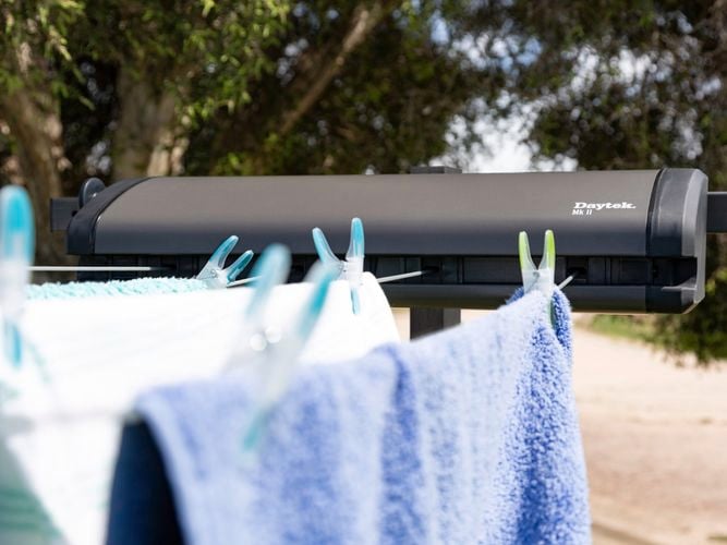 Plenty of space on a Daytek retractable, with optional additional post kit.