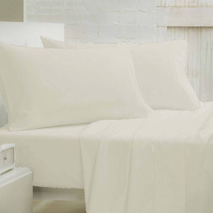 Gainsborough 250tc Polyester Cotton Sheet Set Cream King