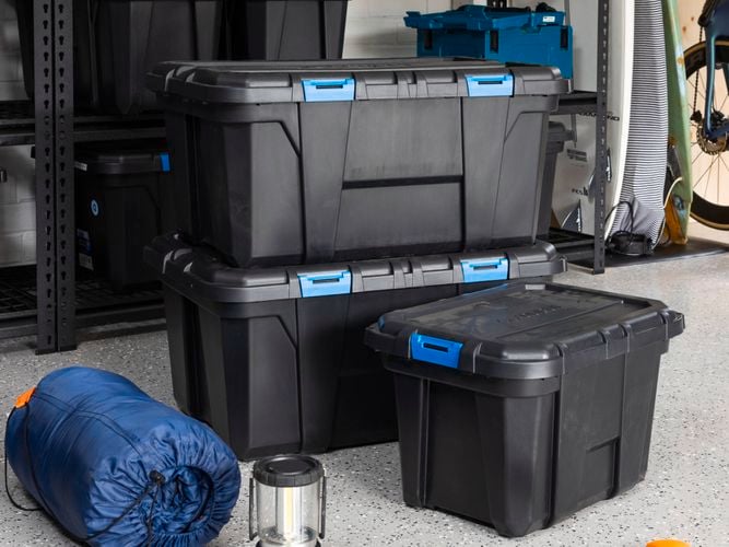 Brand page - Inabox - 3 heavy duty containers in garage