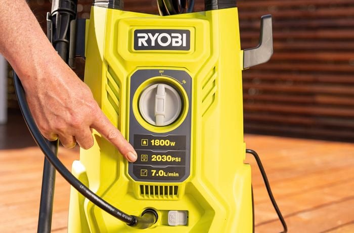 Check the right pressure washer