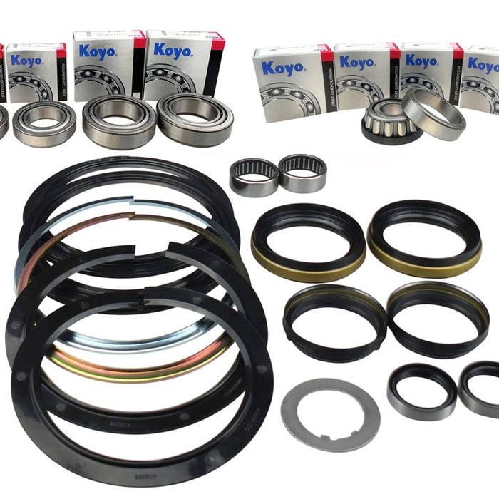 Swivel Hub & Wheel Bearing Kit (Japan Bearings) for Nissan Patrol GU Y61