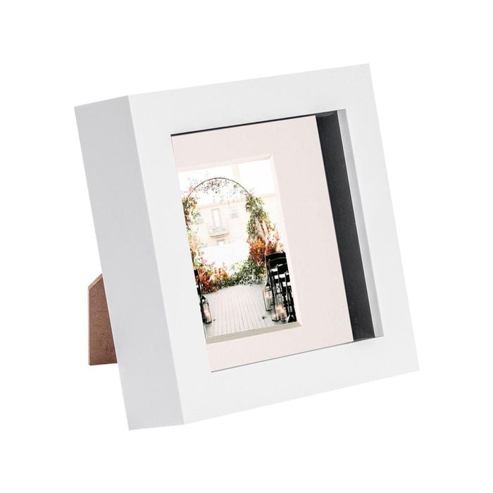 Nicola Spring 4 x 4 3D Shadow Box Photo Frame - Craft Display Picture Frame with 2 x 2 Mount - Glass Aperture - White