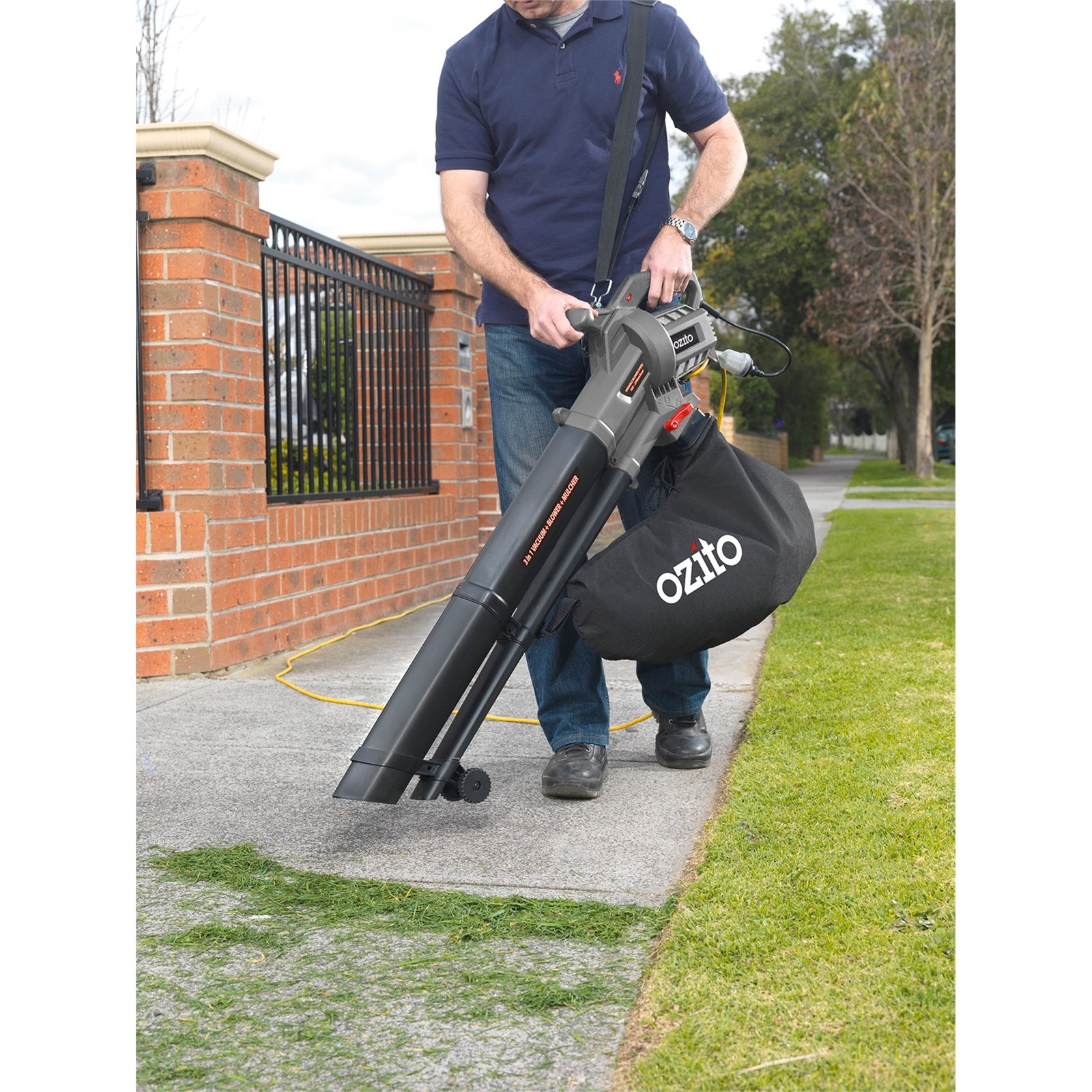 Ozito 2400W Electric Blower Vac Bunnings New Zealand