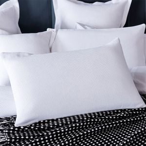 CottonMore 2pcs of 100% Cotton White Waffle Pillowcases 48x73cm
