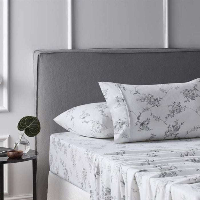 Accessorize Bedroom Collection Single White Sylvan Rose Cotton Flannelette Sheet Set