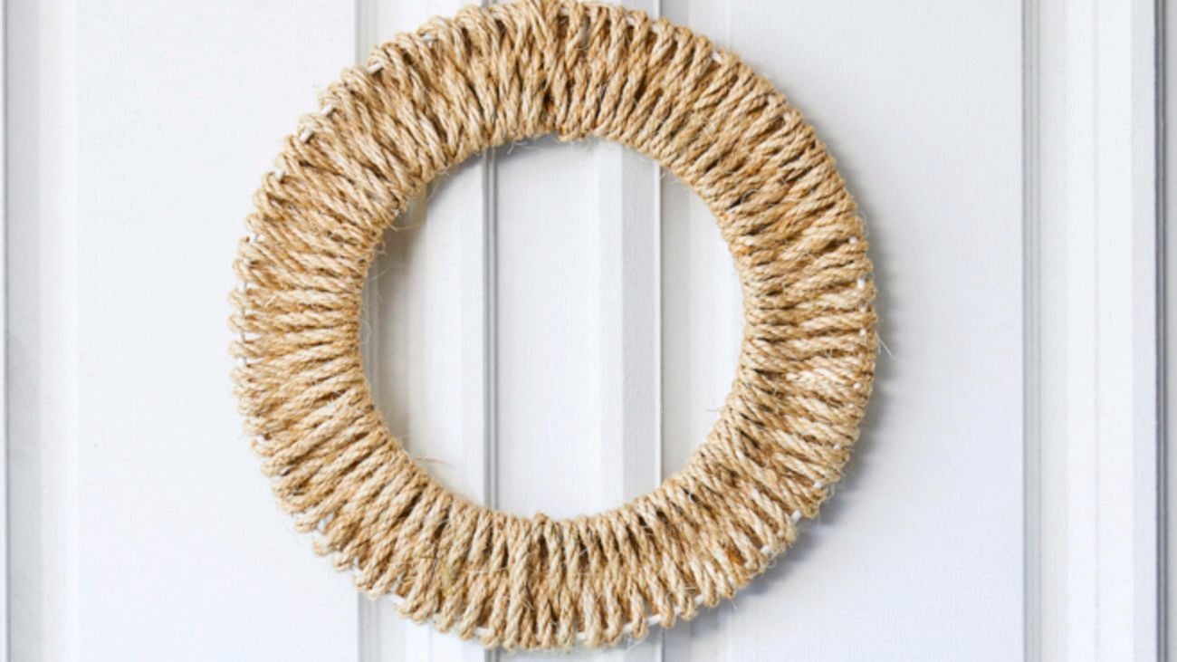 Christmas wreath made from rope.
