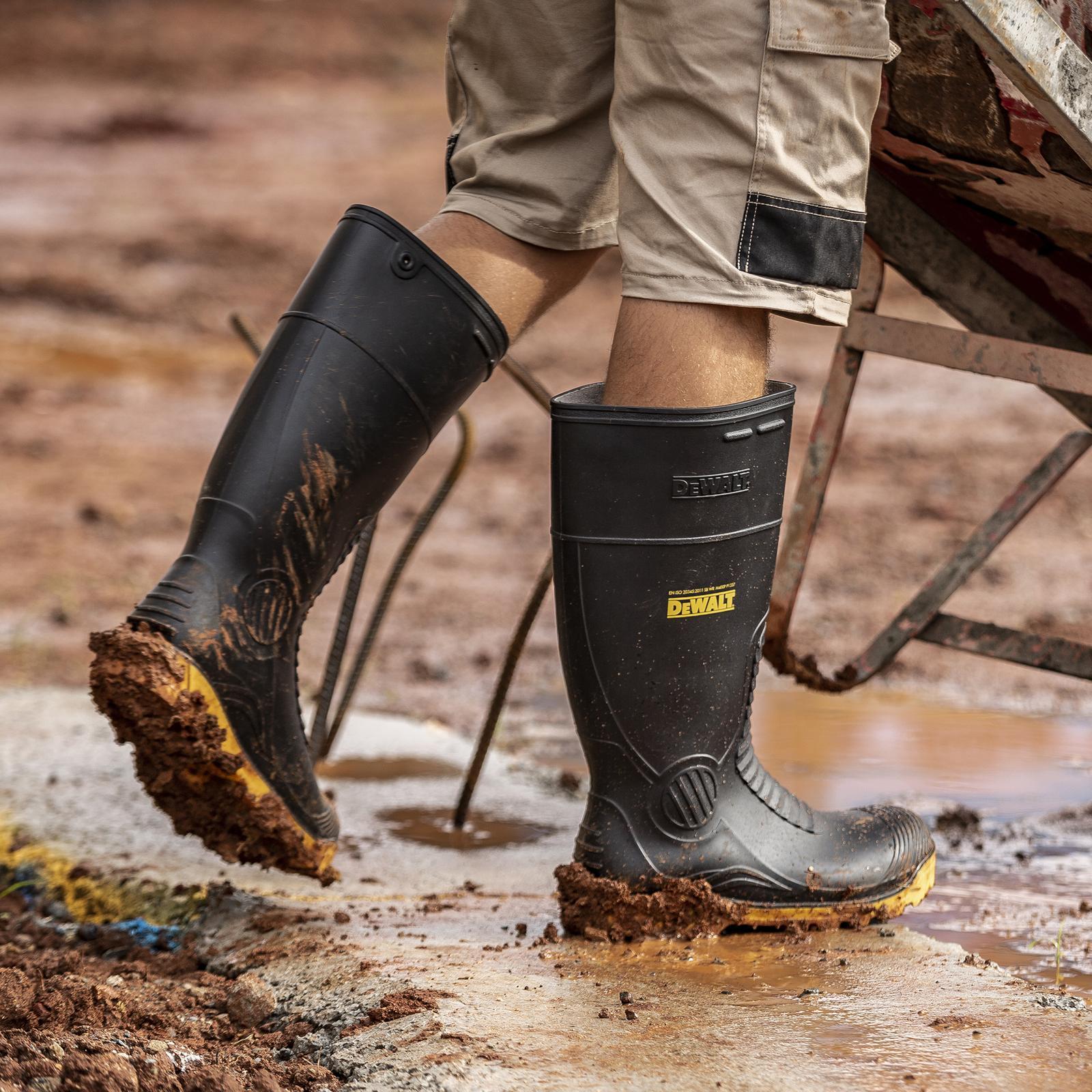 DeWALT Midland Pro Comfort Extreme Duty PVC Safety Gumboot Size 7 Bunnings Australia