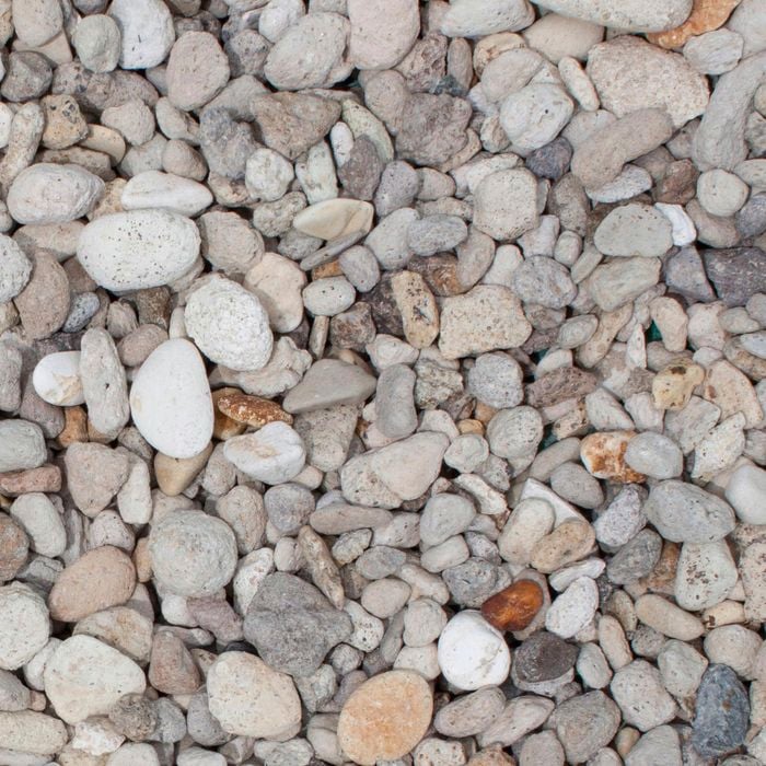 Daltons 15-20mm 1/2cubic metre Coarse Decorative Pebble