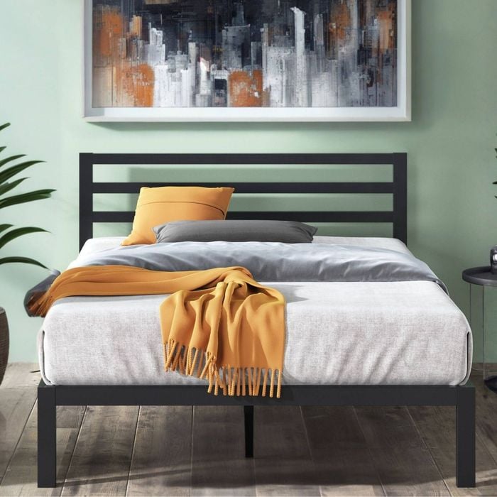 Zinus Queen Bed Frame Metal Bed Base - Black