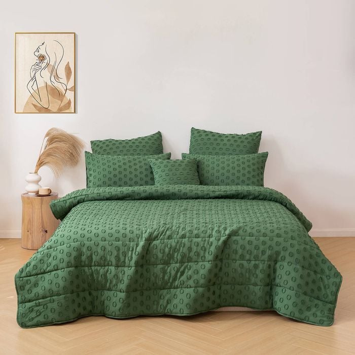 Dreamaker Haven Spot 6 Piece Comforter Set Eden Queen Bed