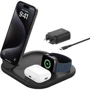 Belkin BoostCharge 3 in 1 Magnetic Foldable Wireless Charger with Qi2 (Black)