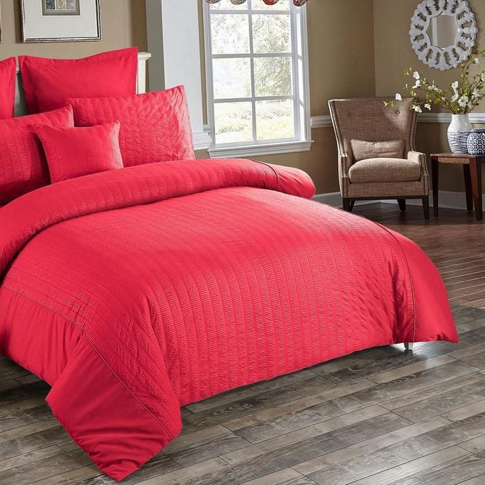 Fabric Fantastic Seersucker Super King Size Red Quilt/doona/duvet Cover Set