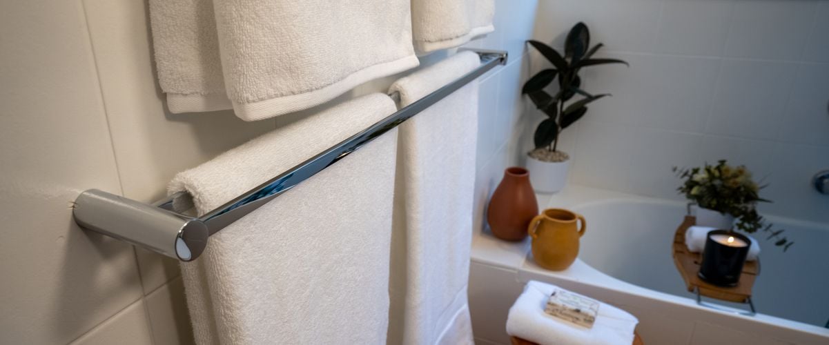 Modern double towel rail