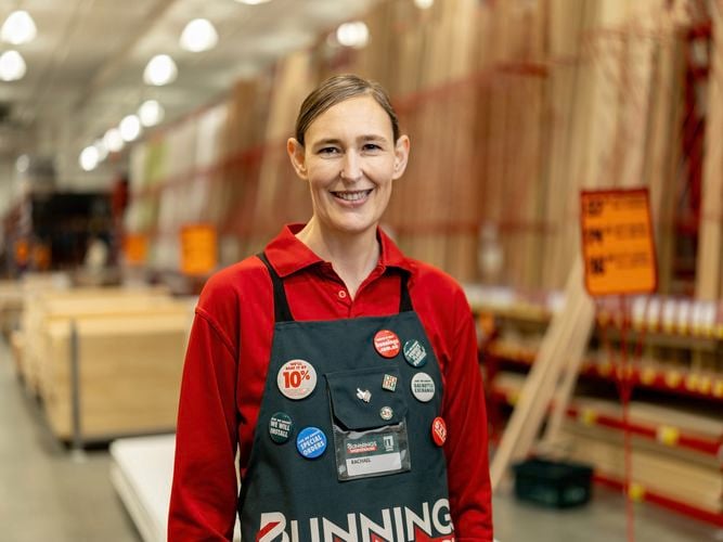 Media release - Bunnings to keep building on what customers love as Mike Schneider passes the hammer to Rachael McVitty - Hero-Shot_Photography©Rachael-McVitty-9024