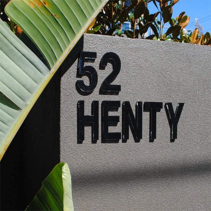 Sandleford 120mm Black Acrylic House Number 1