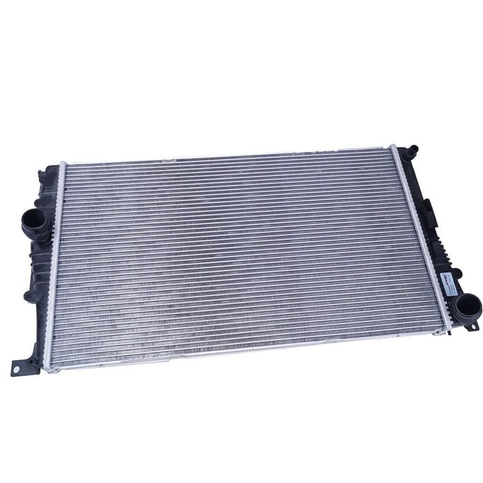 Engine Cooling Radiator for BMW 1 3 4 Series F30 F80 and X5 X6 F15 F85 F16 F86