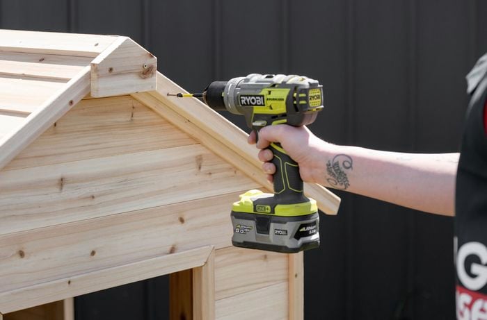 Ryobi drill is making the cubby