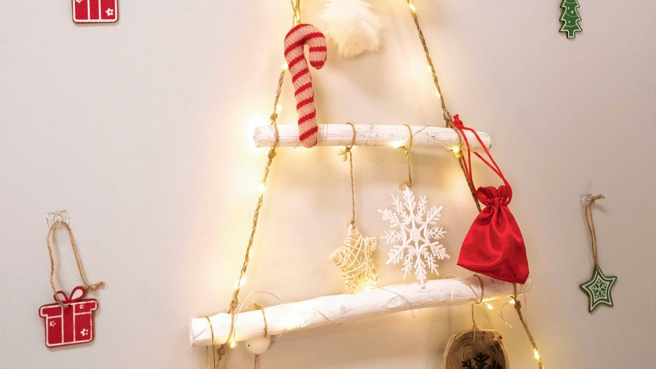 Christmas tree wall with accessories