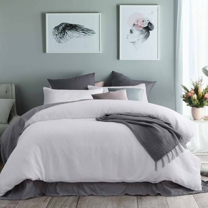 Accessorize Bedroom Collection Queen White Waffle Polyester Quilt Cover Set