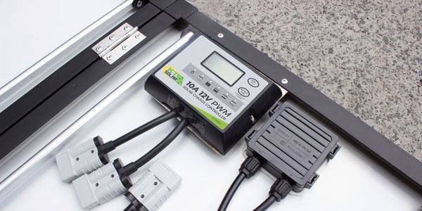 KT Solar - Side by Side - Solar Charge Controllers
