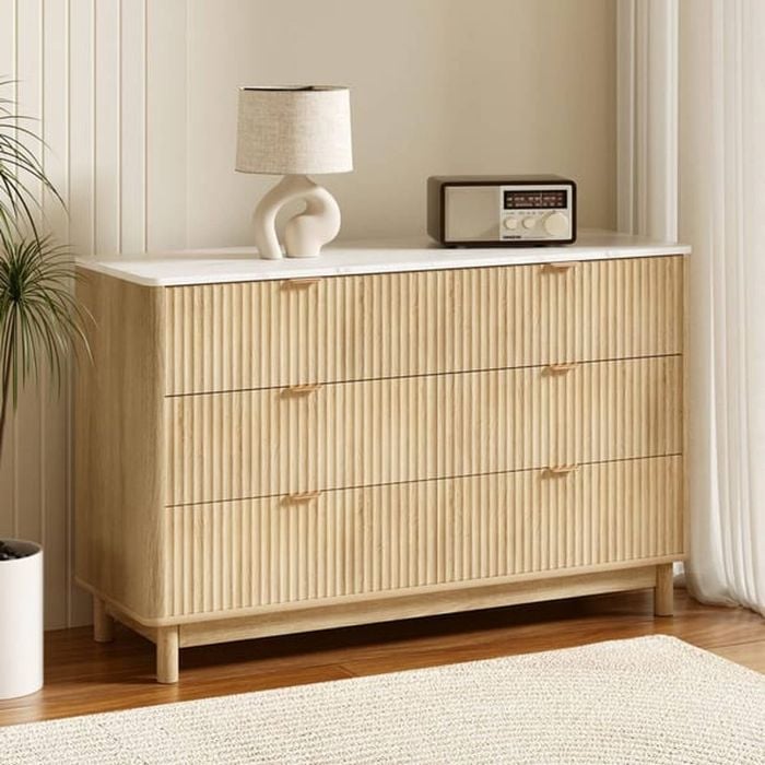 Homfurn 120cm 6-drawer Chest – Fluted Wave Drawer Fronts, Minimalist Design, Pine Finish
