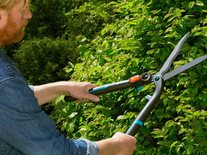Brand page -  GARDENA 2in1 EnergyCut Hedge Clippers