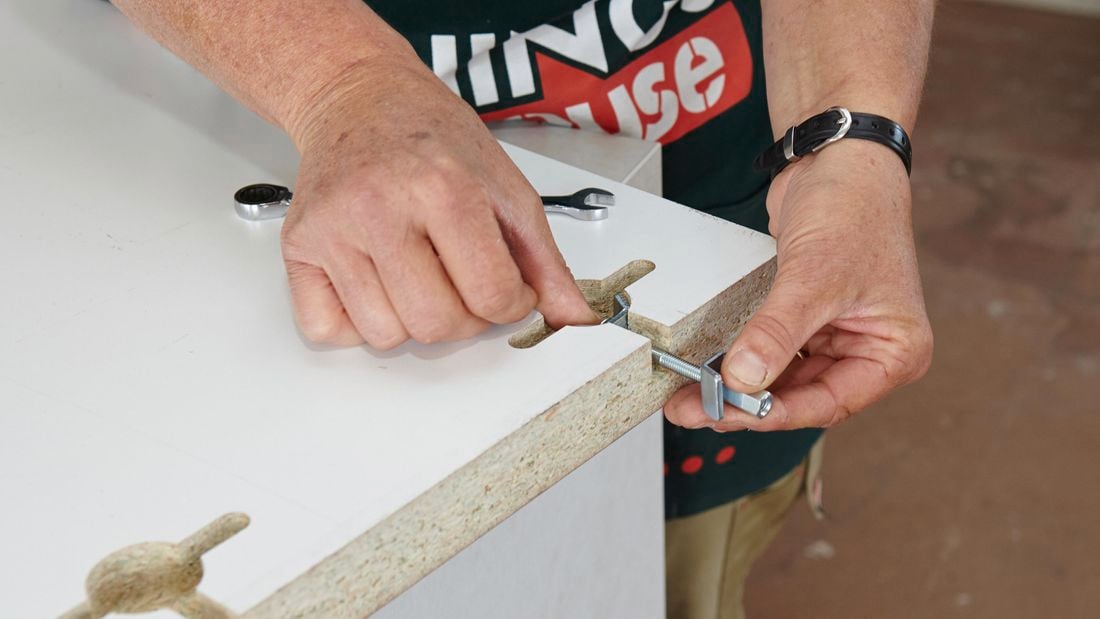 Bench connectors being put in place