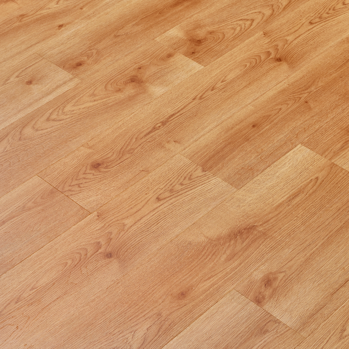 Floor Select 8mm 2.13m² Astral Oak Laminate Flooring
