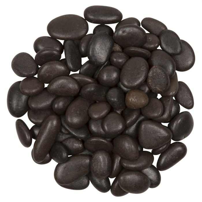 Tuscan Path 10kg 15-20mm Black Natural Pebbles