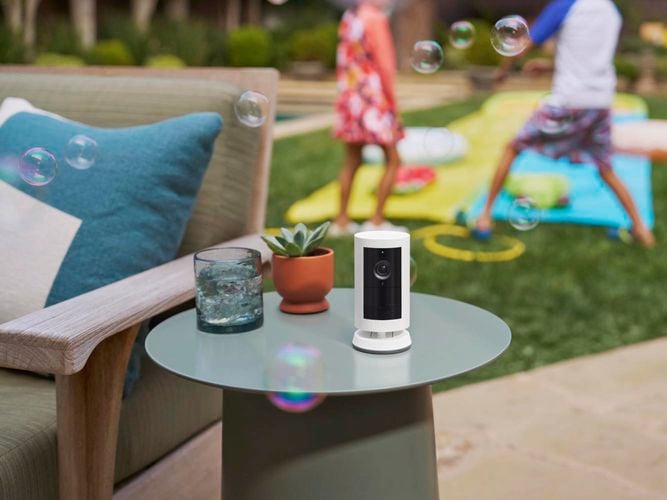 Brand page - Ring - Outdoor Camera Plus – Product Beauty - Lifestyle