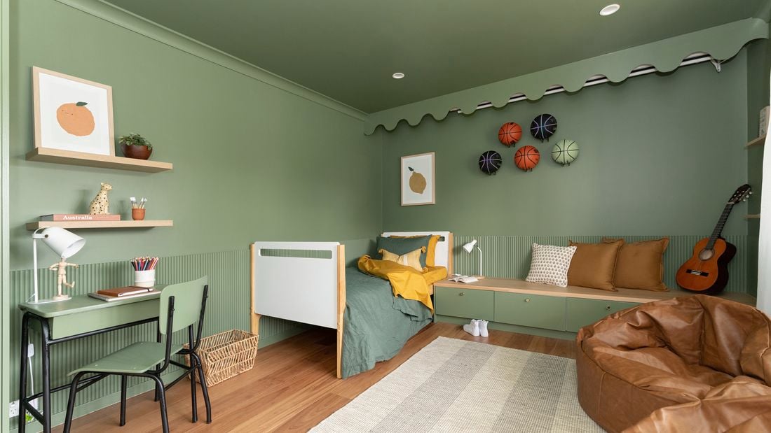 Room painted in the one colour being green