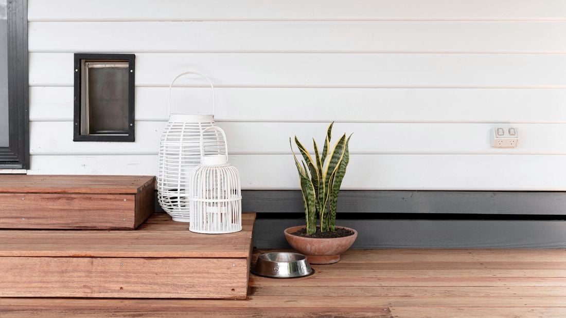 Video showing how to paint weatherboards