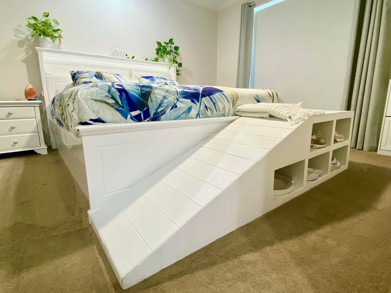 D.I.Y. - Header Image - Is this the most stylish dog ramp ever