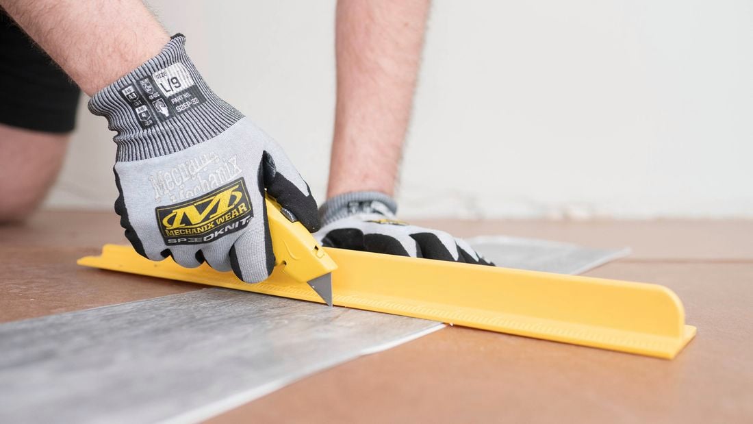 DIY - Header Image - What workwear do you need for your next D.I.Y. project