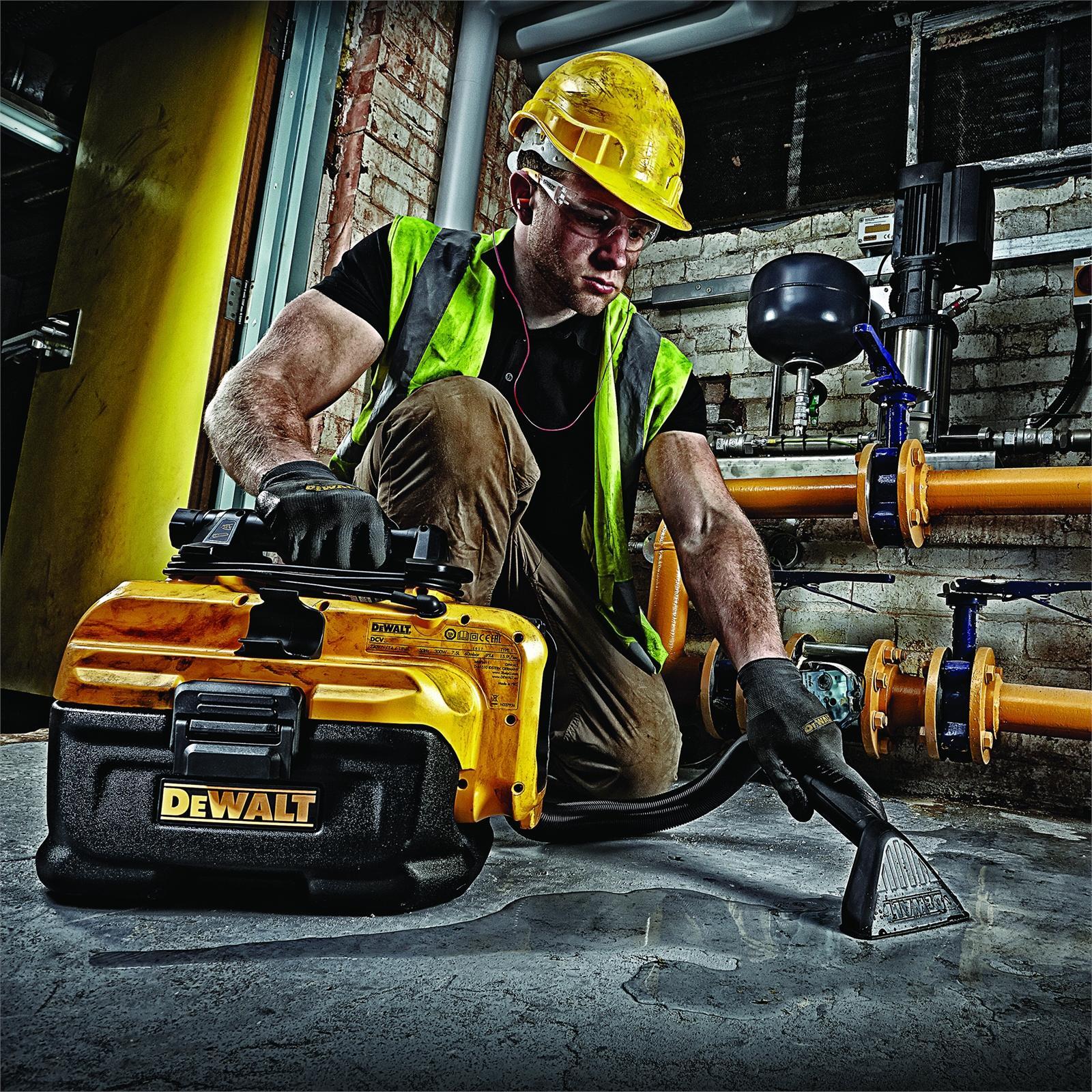 DeWALT 18V 54V Li ion DC Wet Dry Vacuum DCV584L XE Skin Only Bunnings Australia