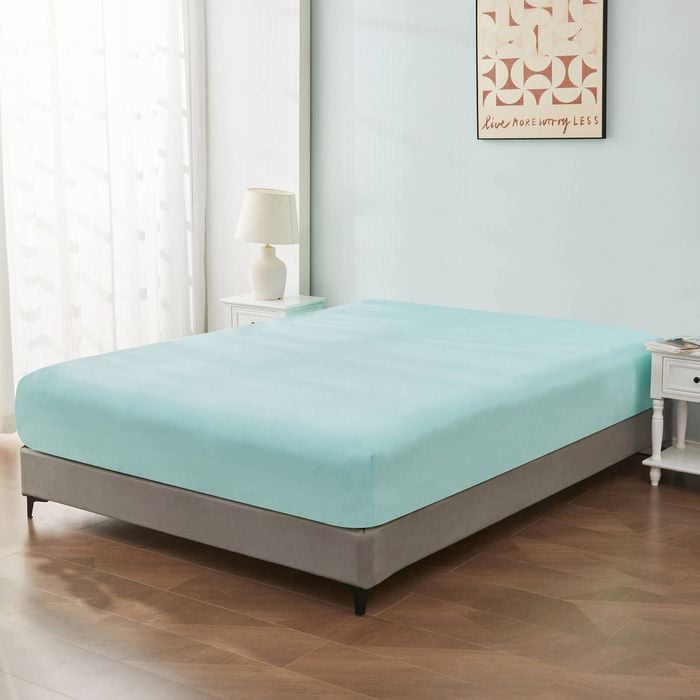 LINENOVA Premium Cotton Blend Deep Pocket Fitted Sheet - King, Mint