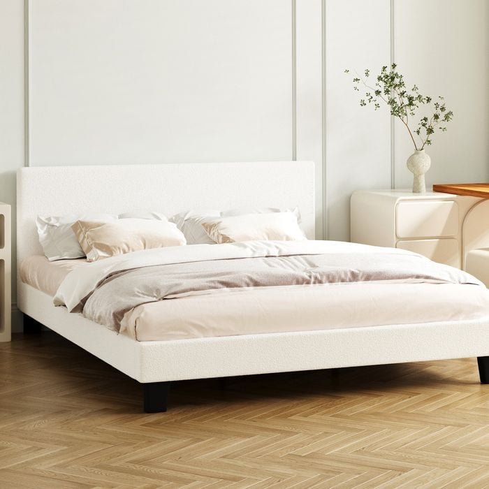 Oikiture White Boucle Bed Frame-King