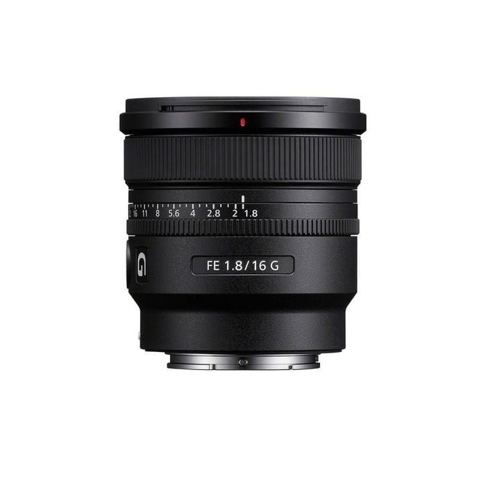 Sony FE 16mm f/1.8 G