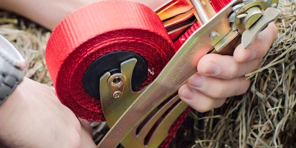 Rectractable mechanism makes it easy and quick to load or unload