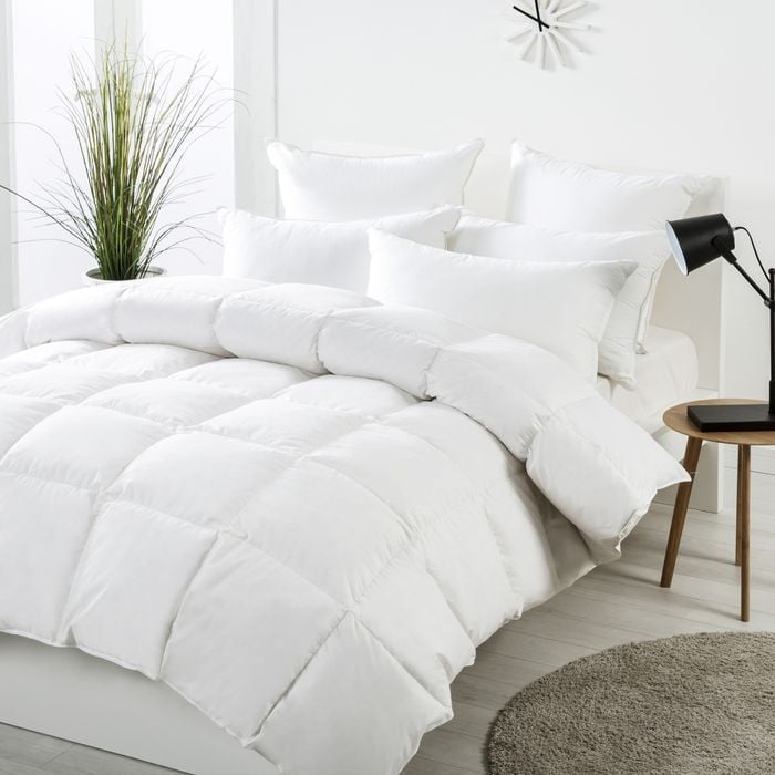 Dreamaker Lightweight 50/50 Duck Down And Feather Quilt - Double Bed