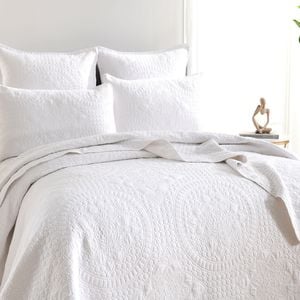 Renee Taylor Asher Jacquard Queen/King Coverlet/2x Pillowcases Set White