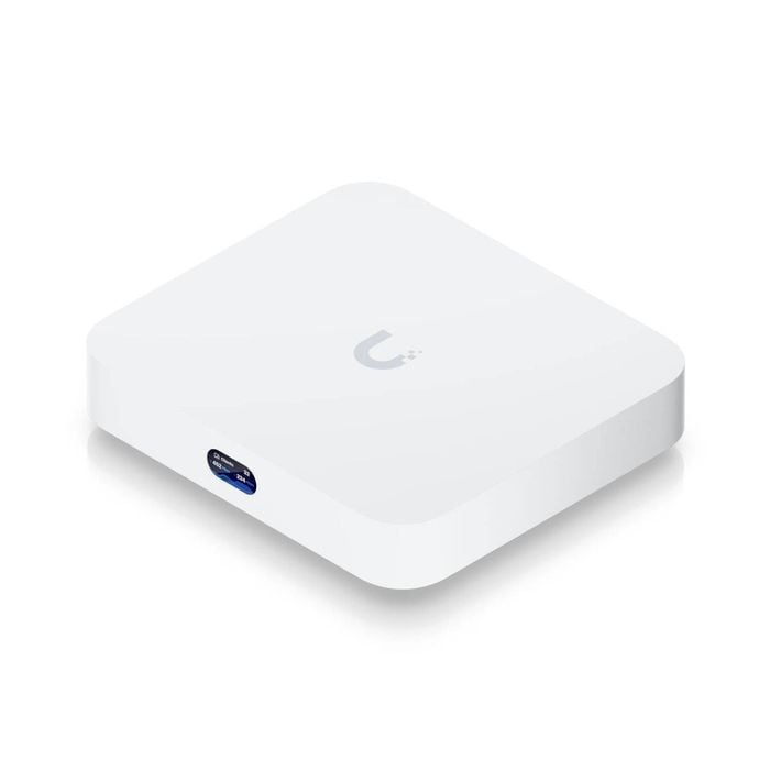 Ubiquiti Cloud Gateway Ultra, Multi-wan, (4) Gbe Rj45 Ports, (1) 1/2.5 Gbe Rj45 Ports, Usb Type C, 5v Dc/3a
