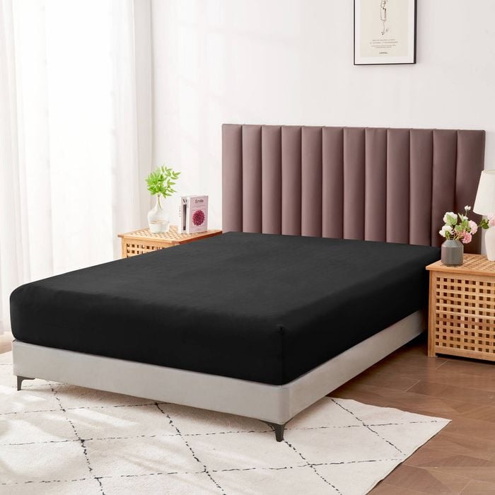 LINENOVA Premium Cotton Blend Deep Pocket Fitted Sheet - Double, Black