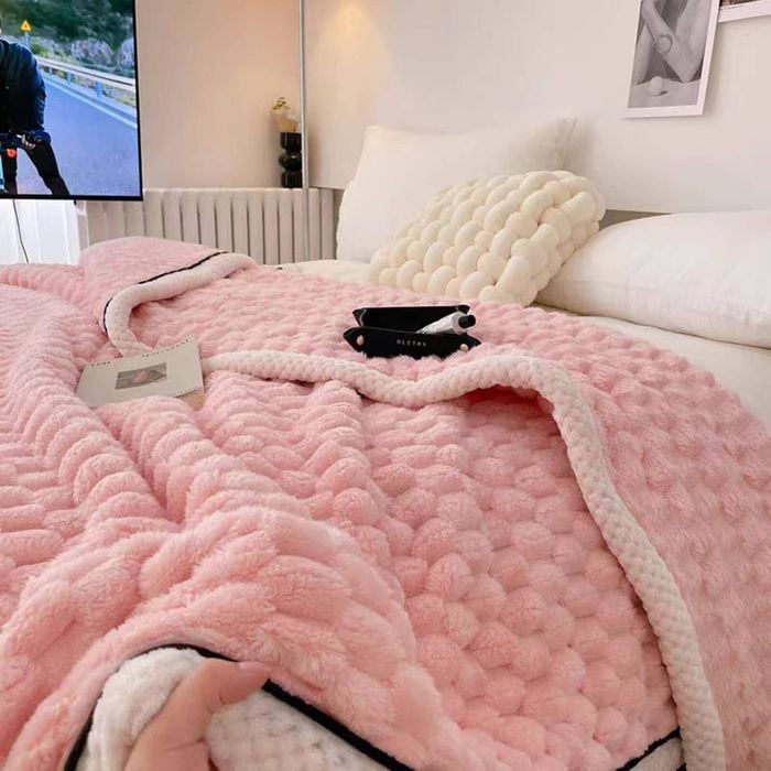 CottonMore Large Soft Microsherpa Bed Blanket Throw Rug 200x230cm - Pink