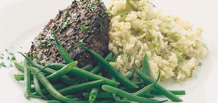 Pepper steak with leek mash