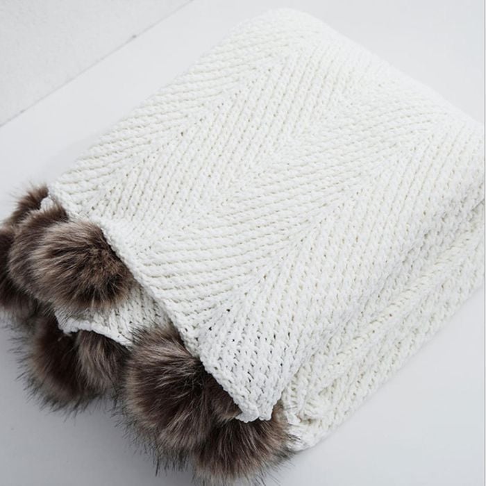 CottonMore Soft Acrylic Knitted Blanket Feather PomPom Throw Rug 130x160cm - Ivory