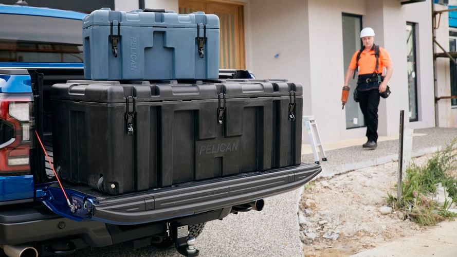 Pelican
  600 x 300 x 310mm Cargo Case (I/N 0648096) and 1200 x 550 x 450mm Cargo Case
  (I/N 0648098)