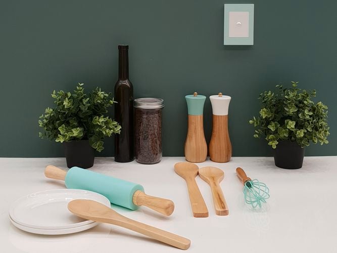Mint themed in situ image with light switch border mint also