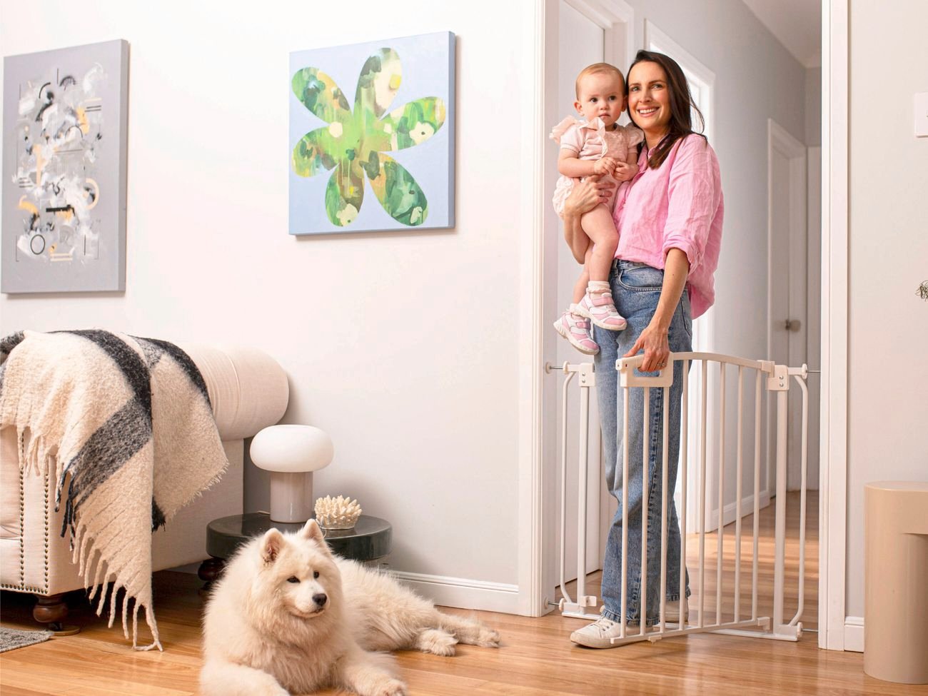 Pressure mount baby gate